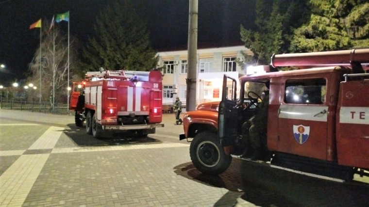 28 января были проведены показные пожарно-тактические учения по действиям личного состава пожарно-спасательной части №50 по охране Петропавловского района.. 28 января были проведены показные пожарно-тактические учения по действиям личного состава пожарно-спасательной части №50 по охране Петропавловского района..